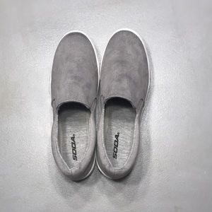 Women’s Slip on sneakers